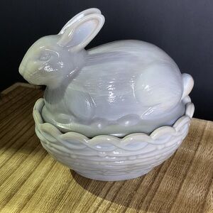 Mosser Bunny on Nest